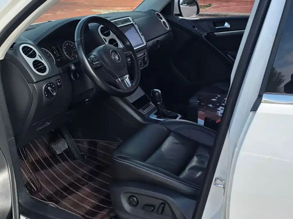 Volkswagen Tiguan — миниатюра 9