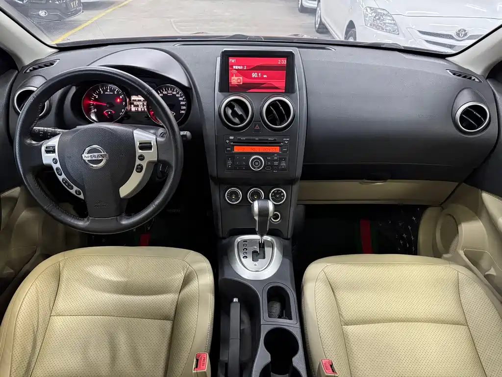 Nissan Qashqai — миниатюра 10