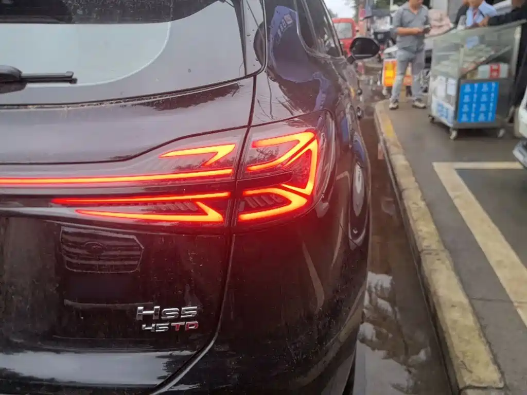 Hongqi Hongqi HS5 — миниатюра 8
