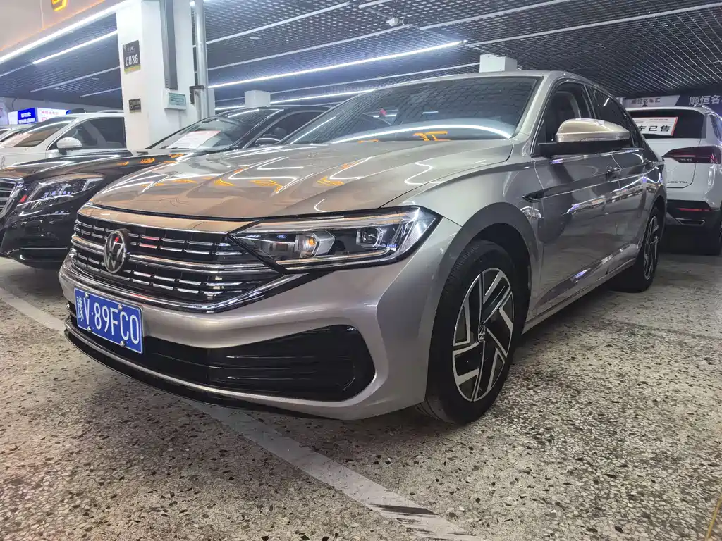 Volkswagen Sagitar 2023