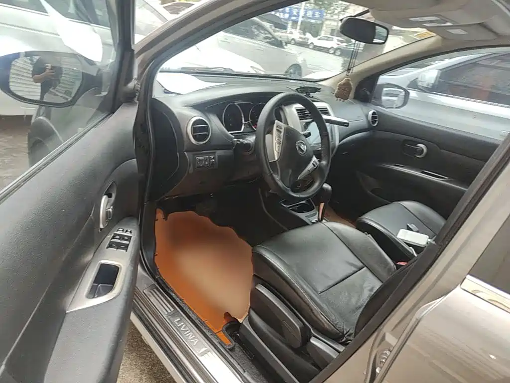 Nissan Livina — миниатюра 16