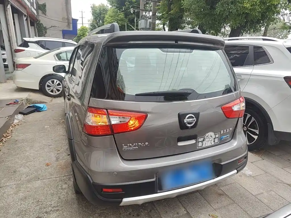 Nissan Livina — миниатюра 6