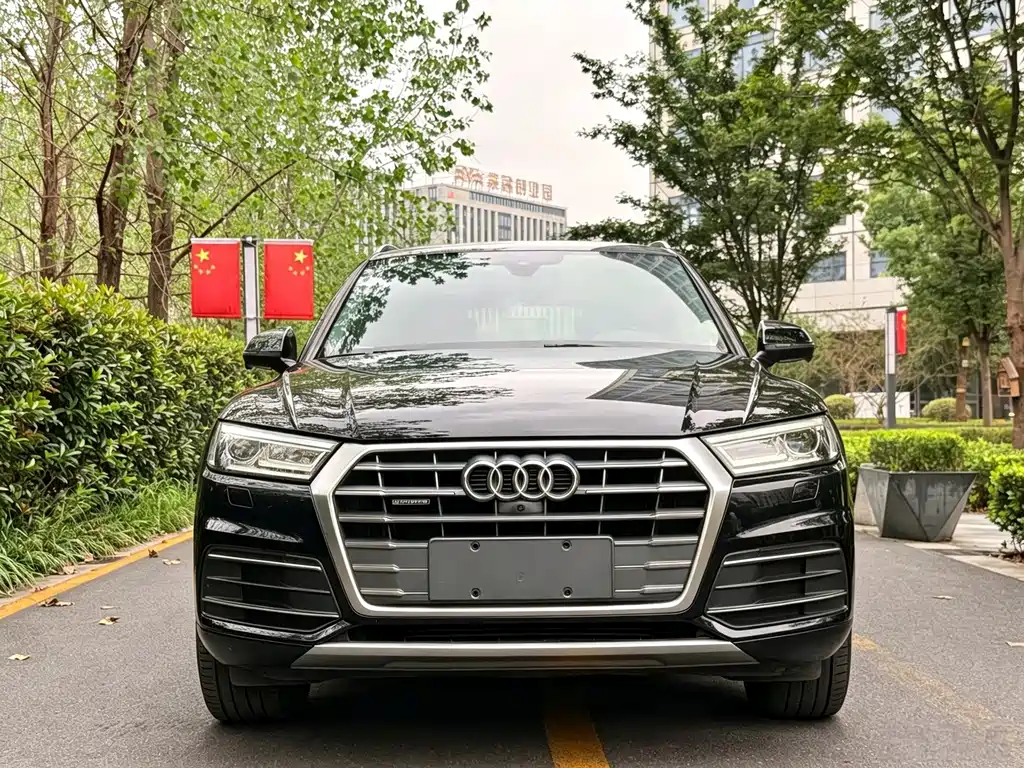Audi Q5L — миниатюра 5
