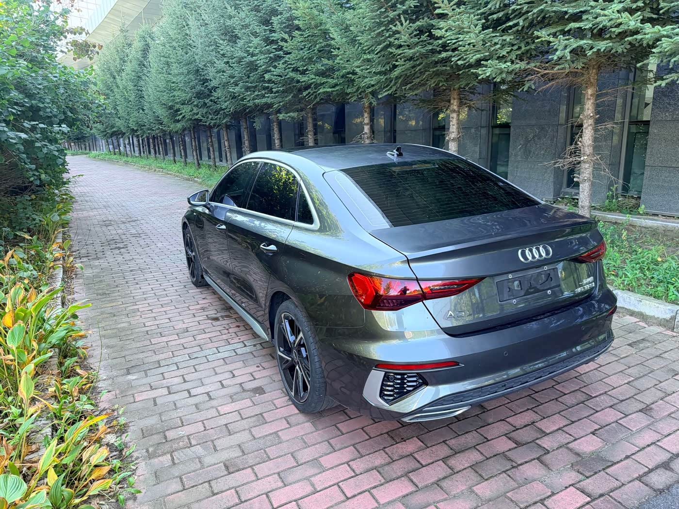Audi A3 1.4 л 2022 г. Серебристо-серый, пробег 45000 км