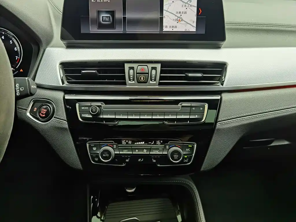 BMW X2 — миниатюра 12