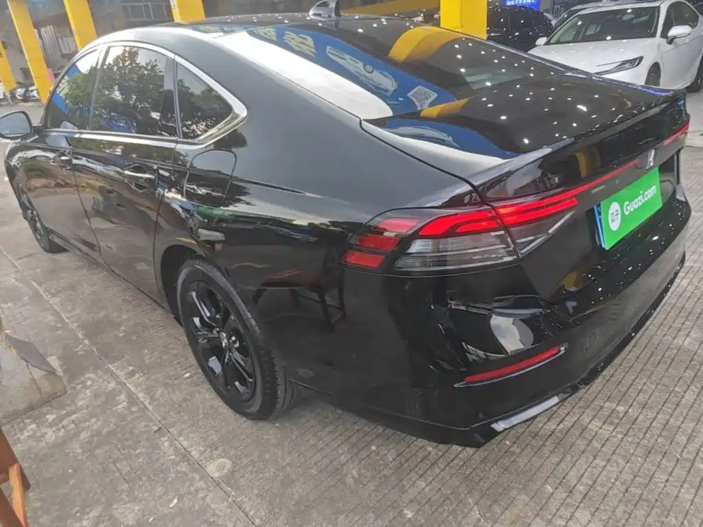Honda Accord — миниатюра 5