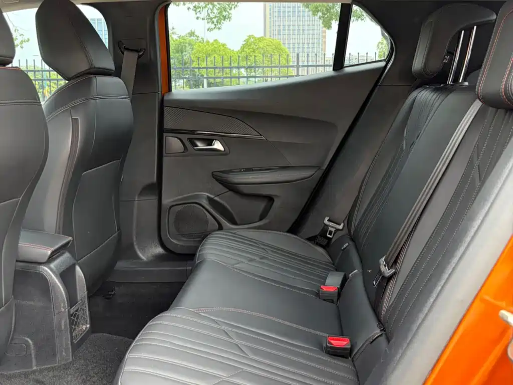 Peugeot 2008 — миниатюра 7