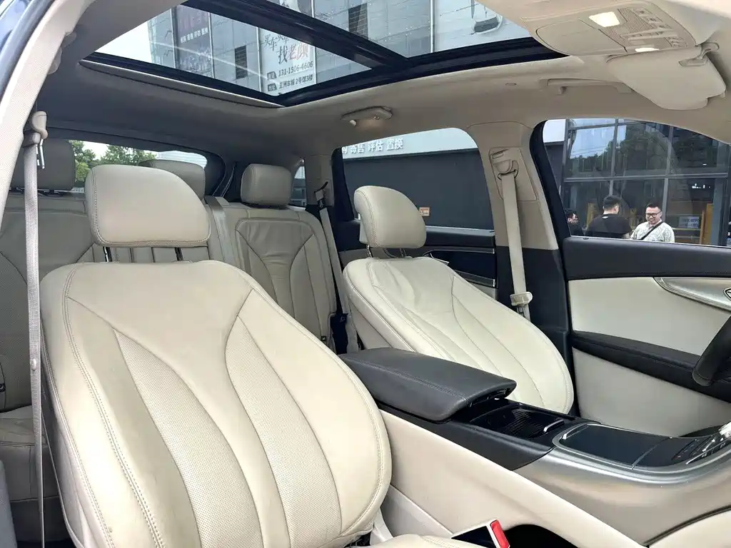 Lincoln MKX — миниатюра 7