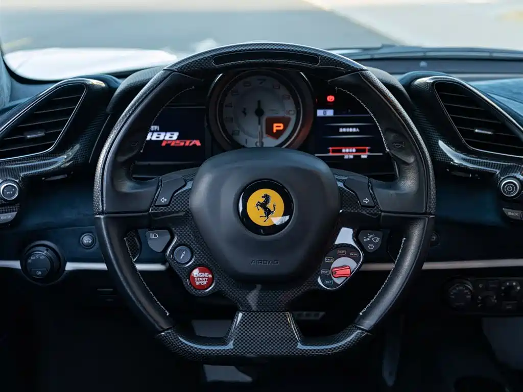 FERRARI 488