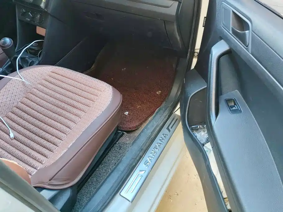 Volkswagen Jetta — миниатюра 8