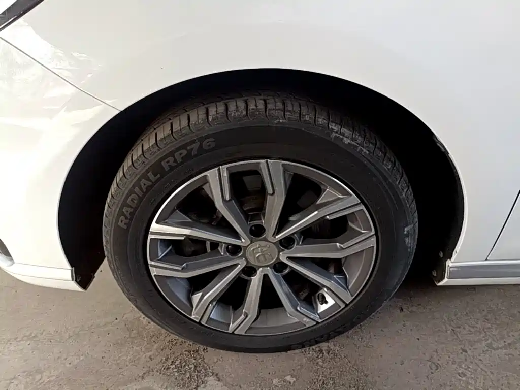 BYD MAX — миниатюра 23