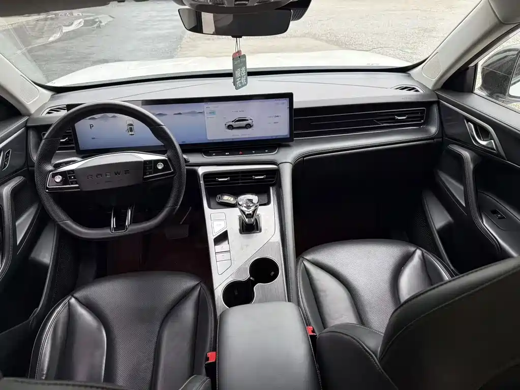 Roewe RX5 — миниатюра 6