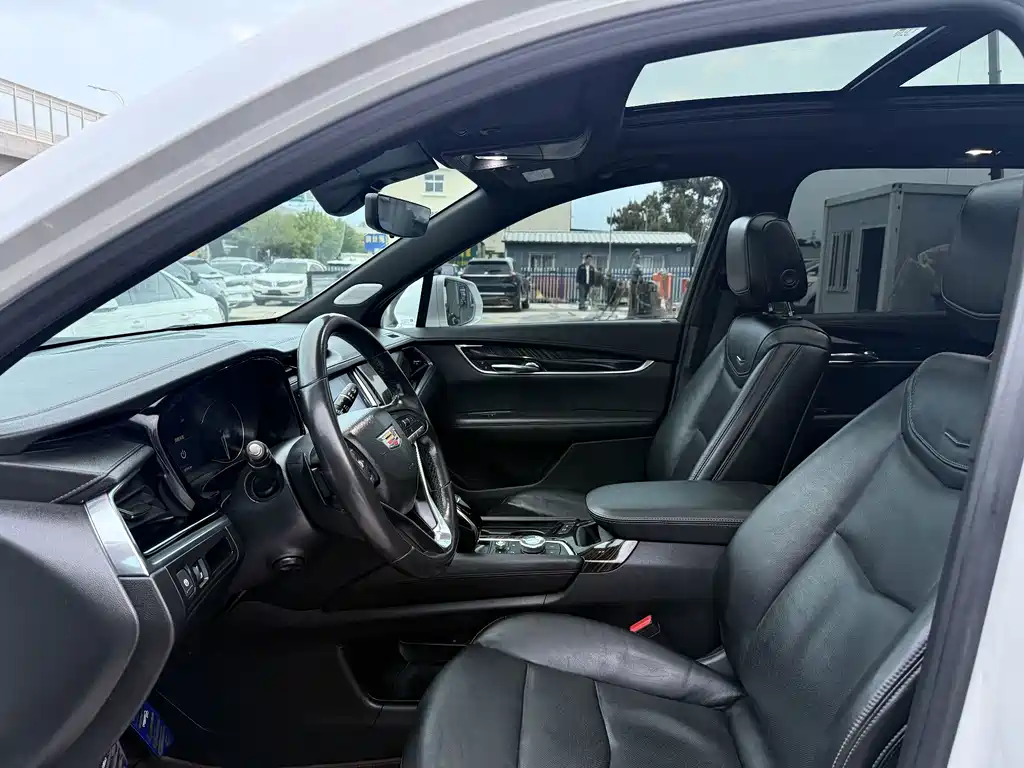 Cadillac XT6 — миниатюра 3