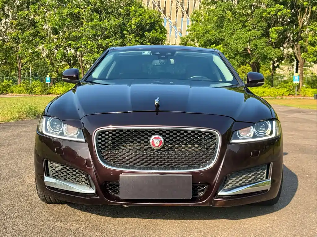 Jaguar XFL — миниатюра 2