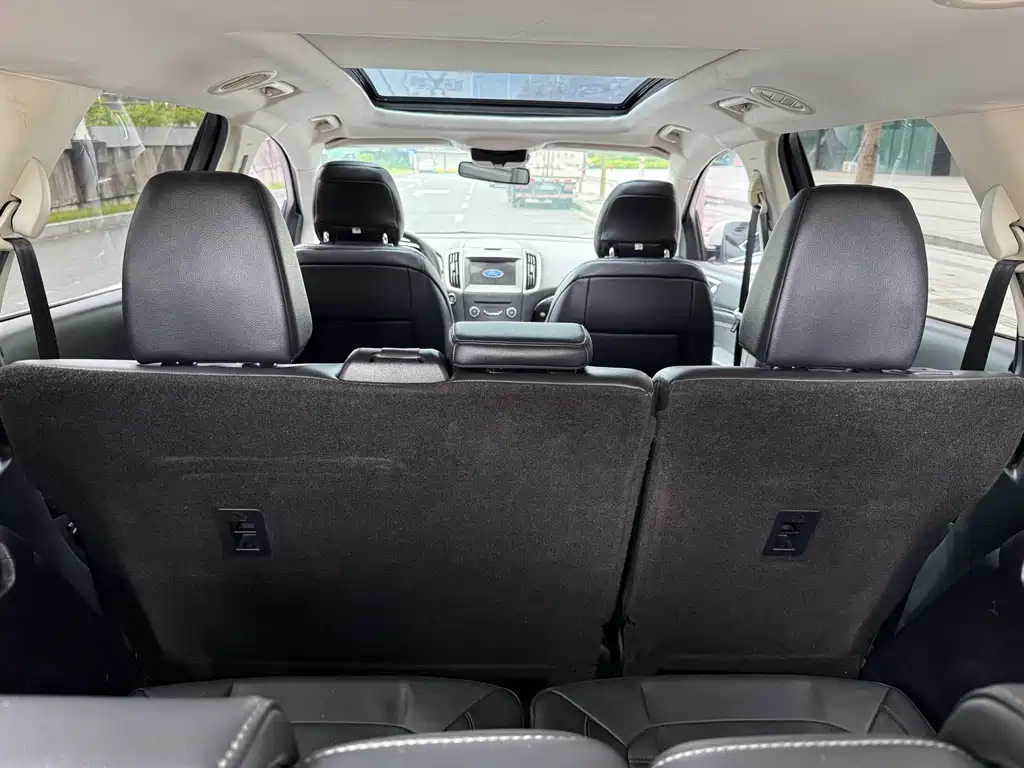 Ford Edge — миниатюра 38