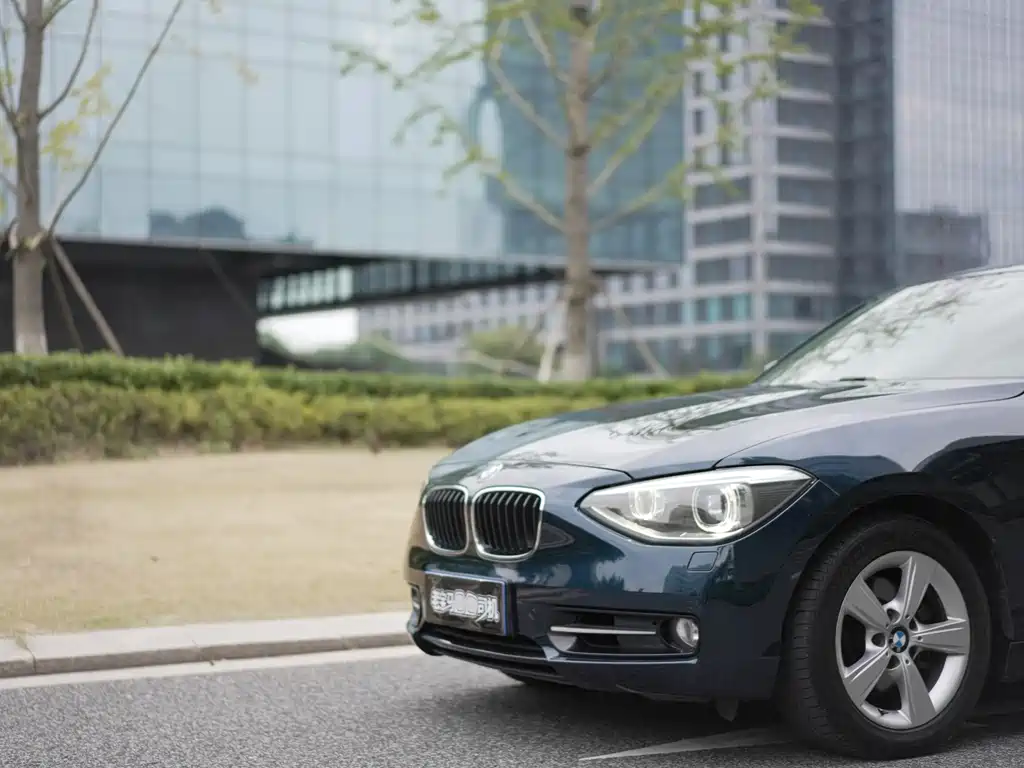 BMW 1 Series (Import) — миниатюра 2