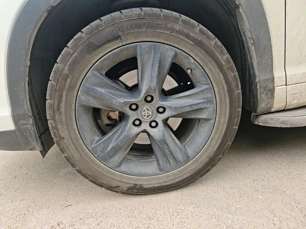 Toyota Highlander — миниатюра 23