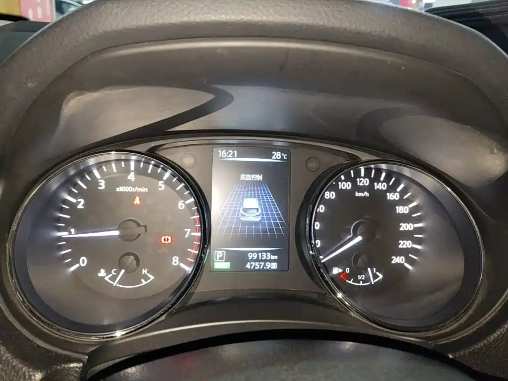 Nissan Qashqai — миниатюра 12