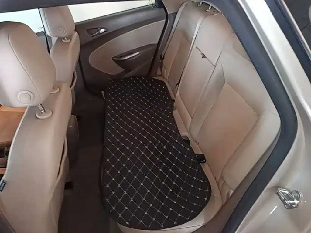 Buick Excelle — миниатюра 17