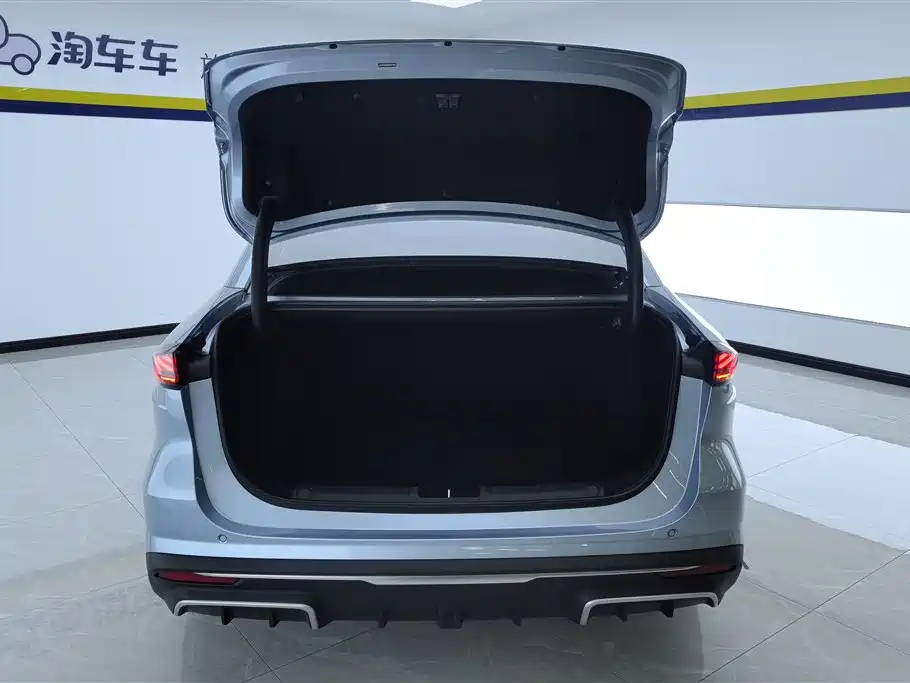 GEELY GALAXY GALAXY L6