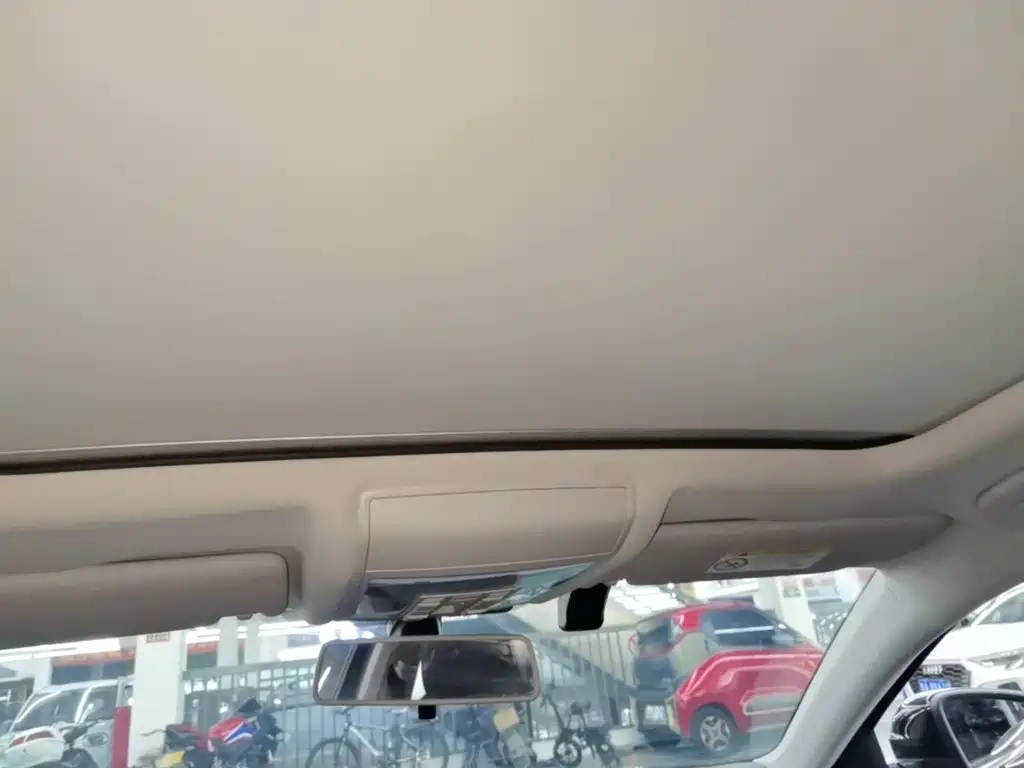 Volkswagen Passat PHEV — миниатюра 18