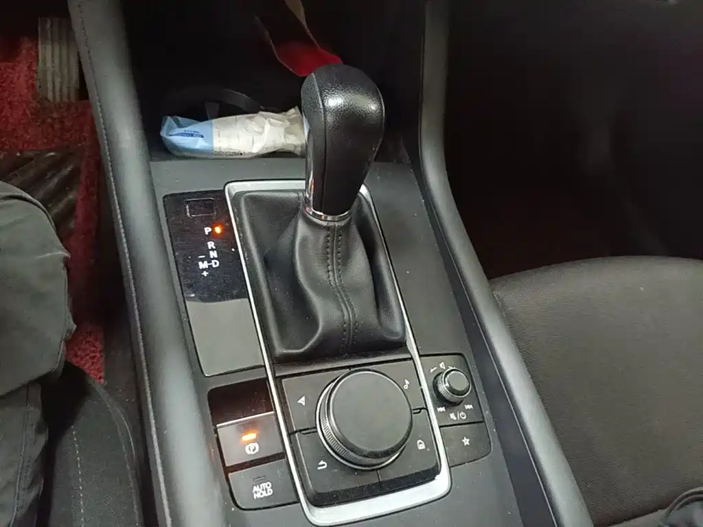 Mazda 3 Axela — миниатюра 14