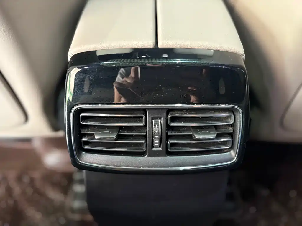 BYD Tang New Energy — миниатюра 19