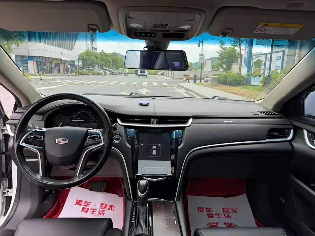 Cadillac XTS 2018 28T