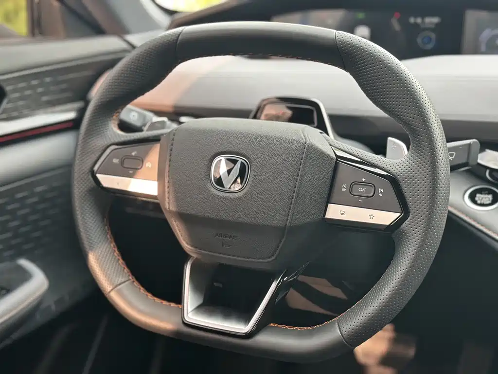 Changan UNI-V — миниатюра 18