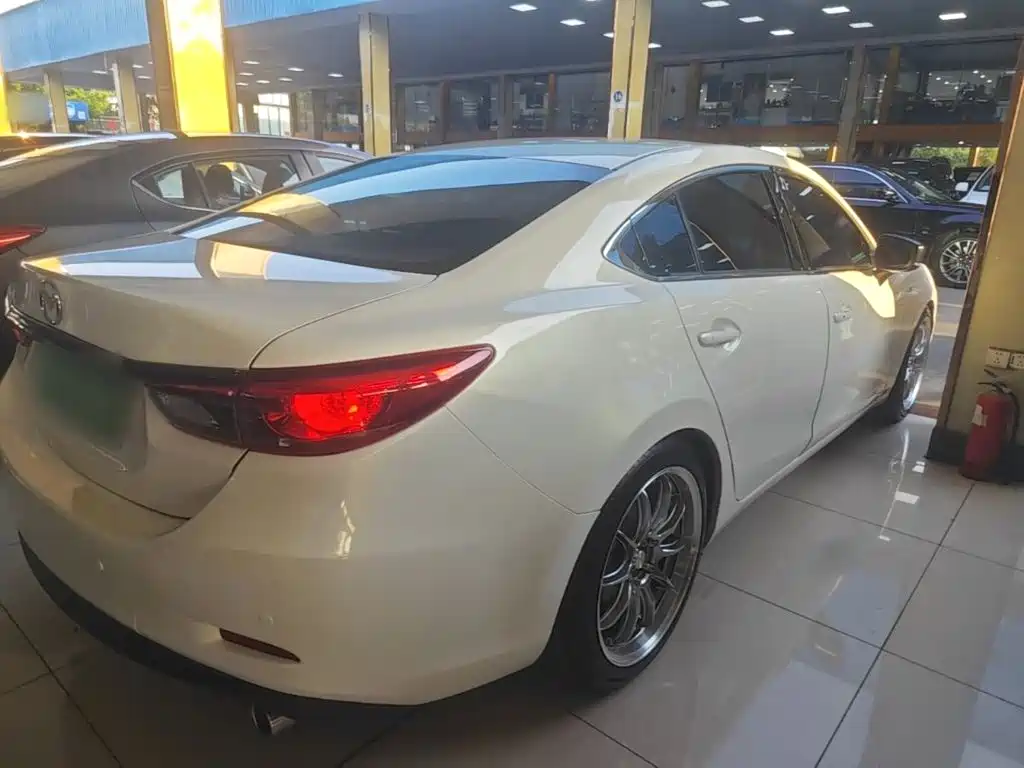 Mazda Atenza — миниатюра 7