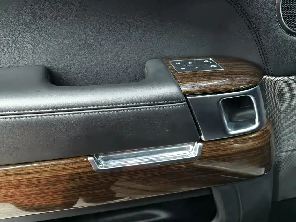 LAND ROVER RANGE ROVER SPORT NEW ENERGY