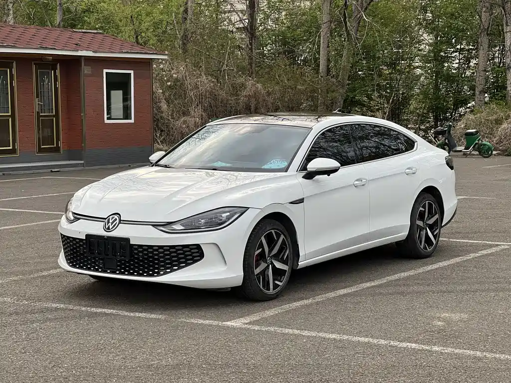 Купить Volkswagen Lamando