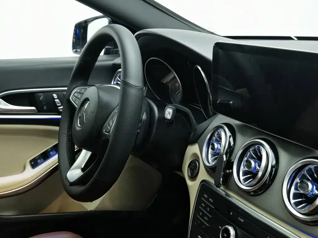 Mercedes-Benz CLA (Import) — миниатюра 22