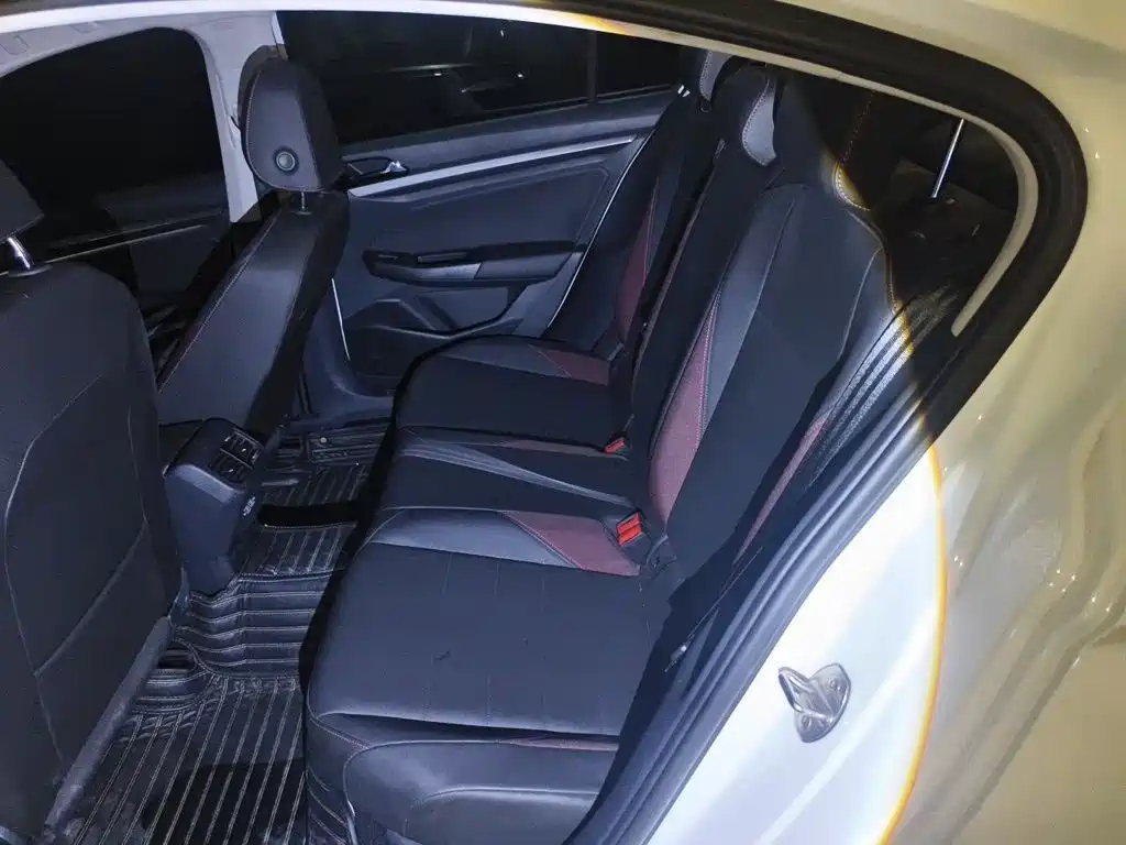Volkswagen Bora — миниатюра 15