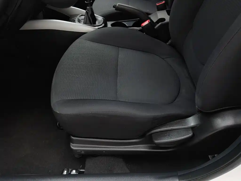 Kia Forte — миниатюра 20