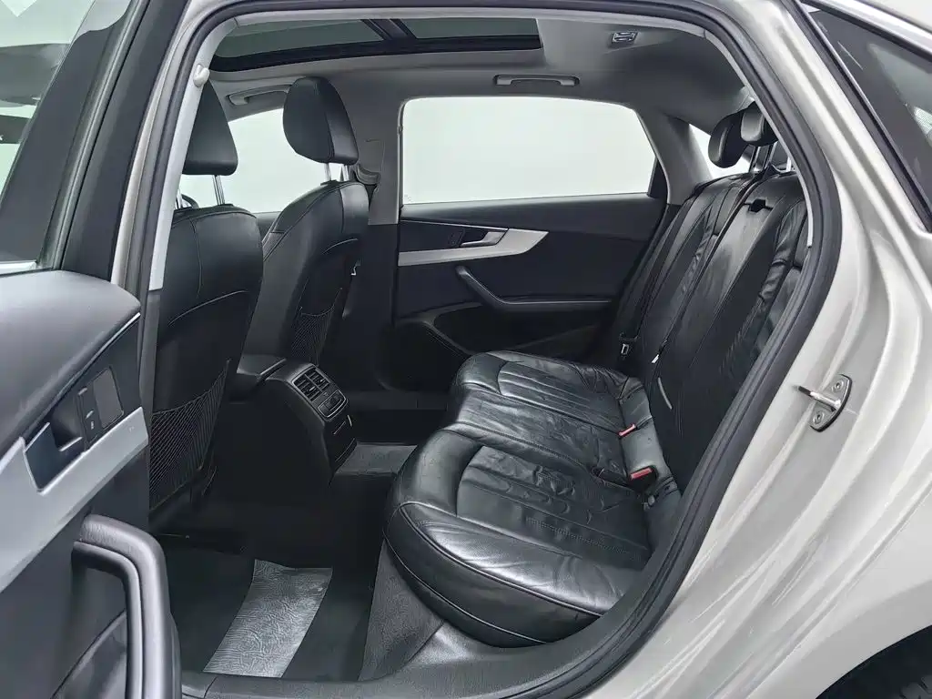 Audi A4L — миниатюра 15