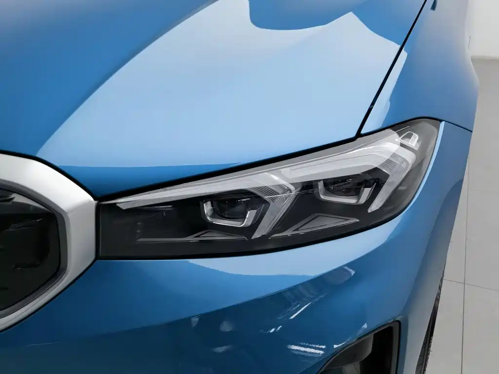 BMW i3 — миниатюра 7