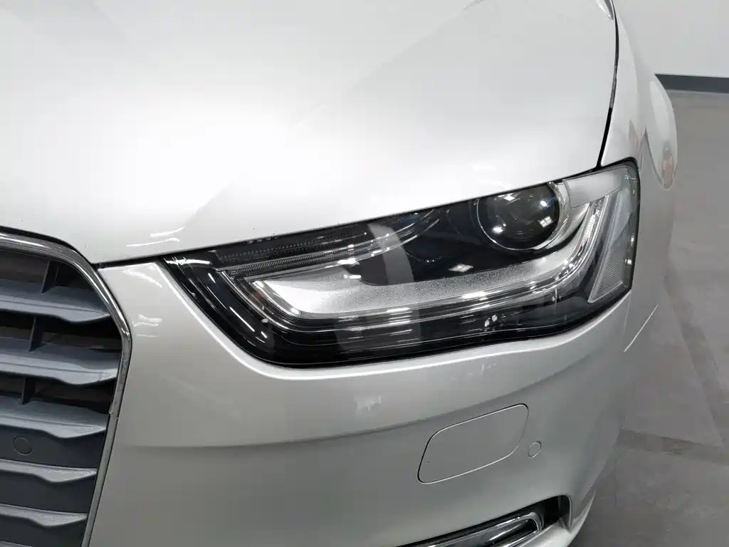 Audi A4L — миниатюра 7