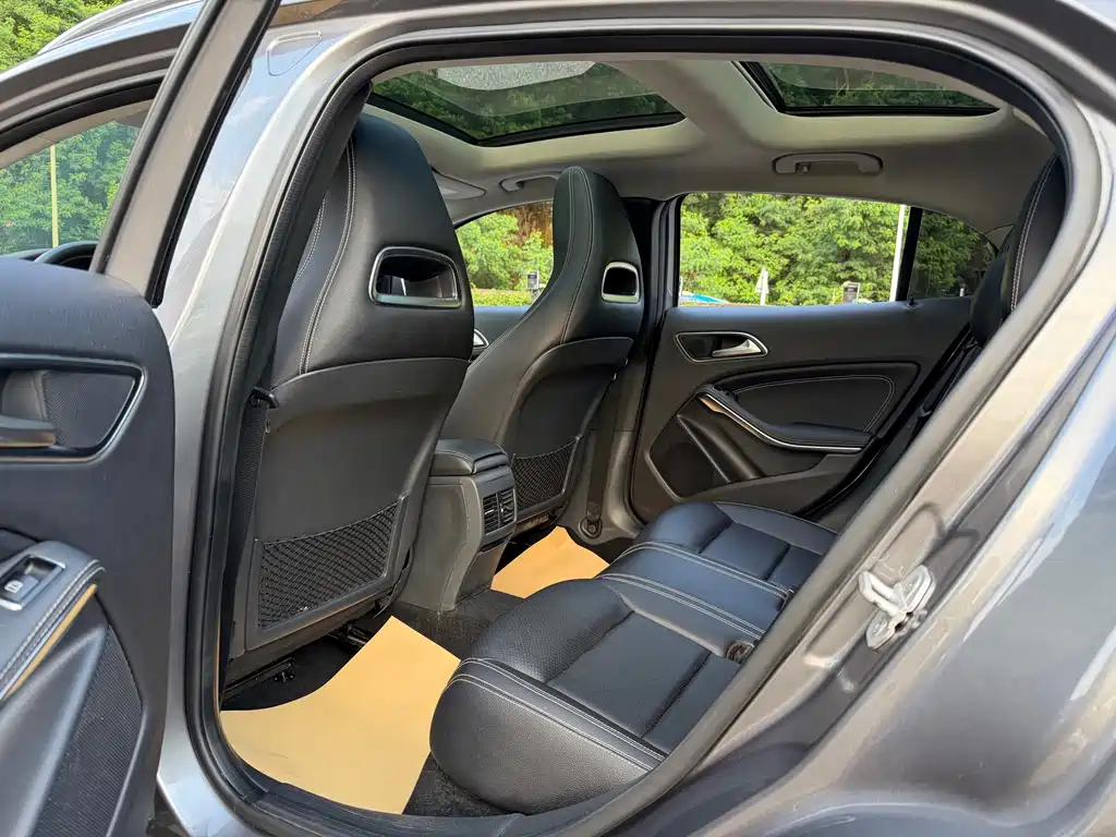 Mercedes-Benz GLA — миниатюра 6