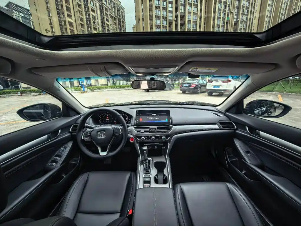 Honda Accord — миниатюра 6