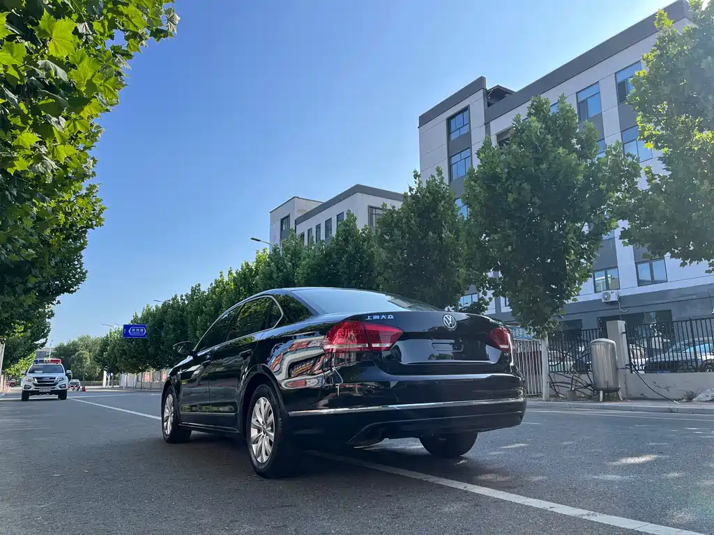 Volkswagen Passat — миниатюра 4