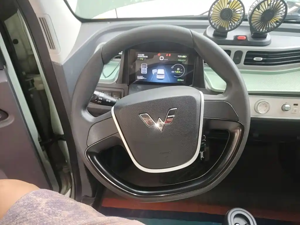 Wuling MINIEV — миниатюра 11
