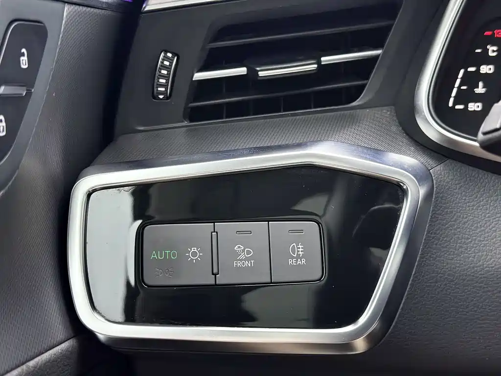 Audi A7L — миниатюра 11