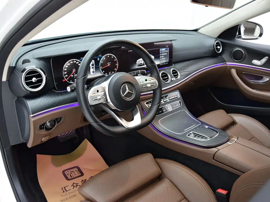 Mercedes-Benz E-Class — миниатюра 5