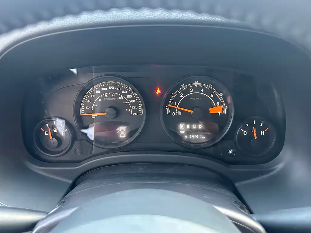 Jeep Compass (Import) — миниатюра 8