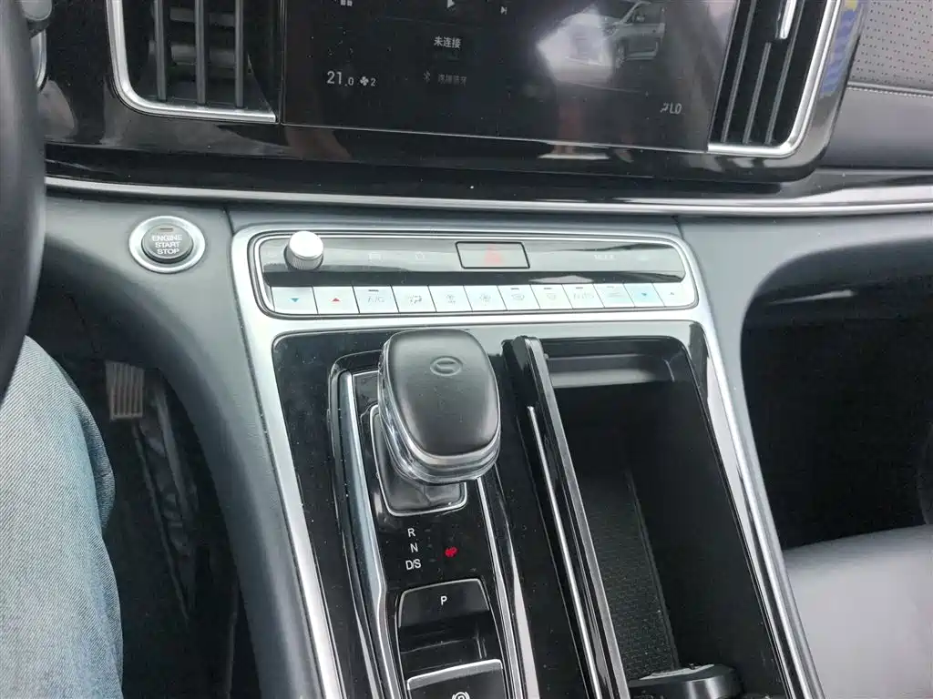 GAC M8 2021 390T Premium