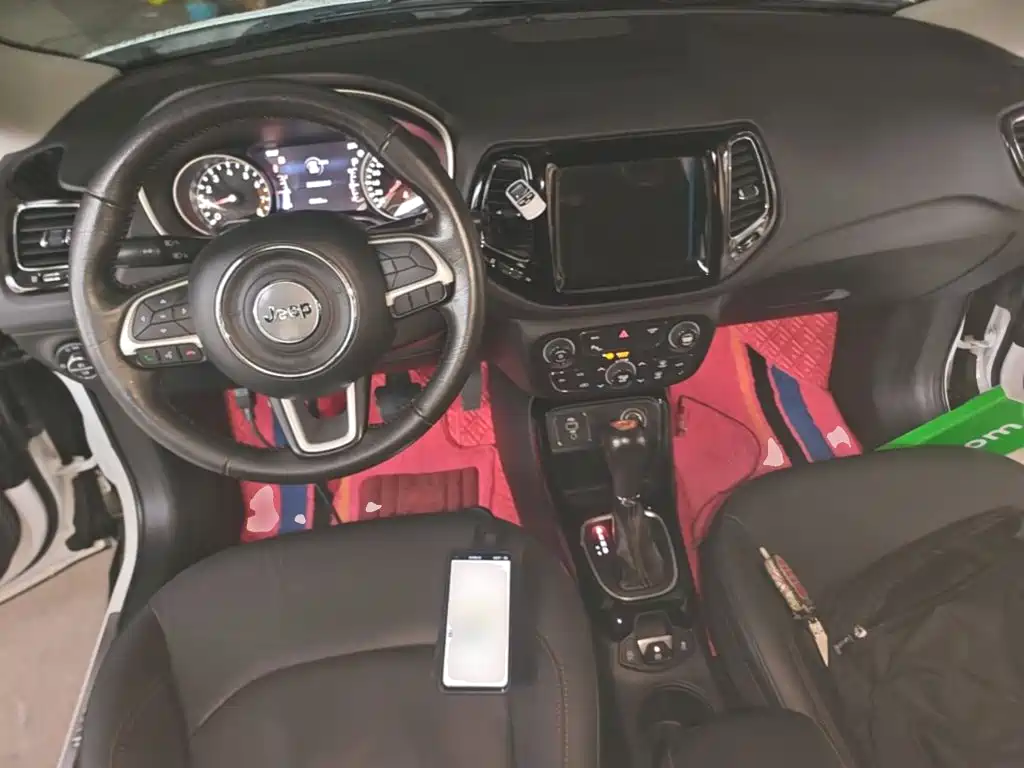 Jeep Compass — миниатюра 10