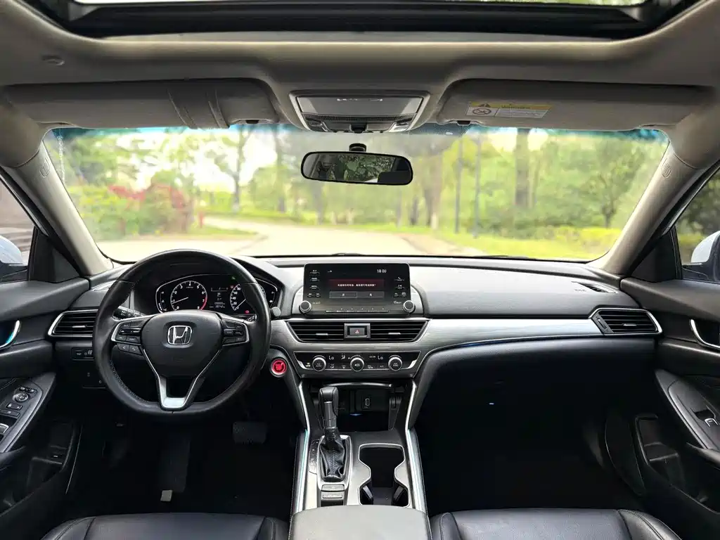 Honda Accord — миниатюра 5