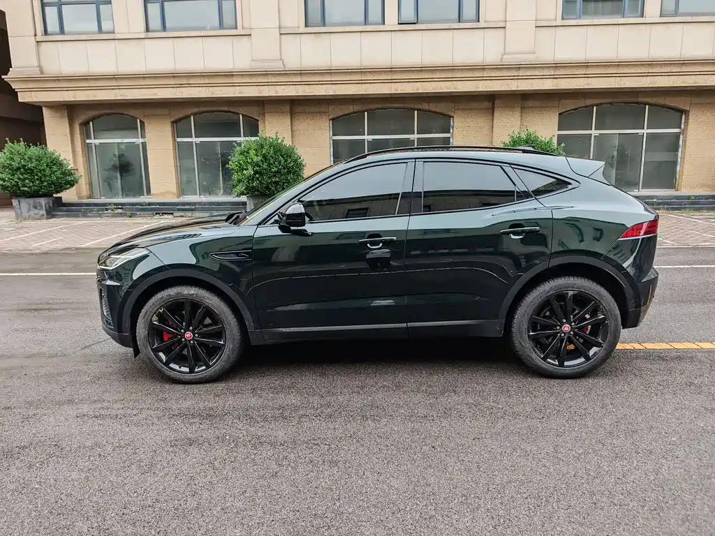 Jaguar E-Pace 2024 Sport R-DYNAMIC SE BLACK