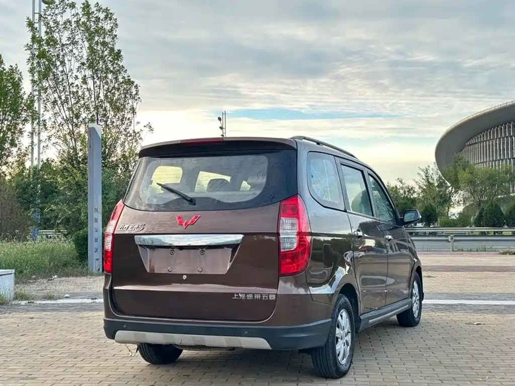 Wuling Hongguang — миниатюра 4